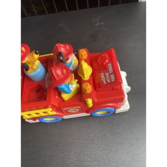 Disney Mickey Mouse Fire Truck  Toy & Friends Shape Sorter Vintage 1989 Mattel - Picture 5 of 9